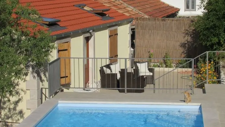 Ev (Two Bedroom Holiday Home)