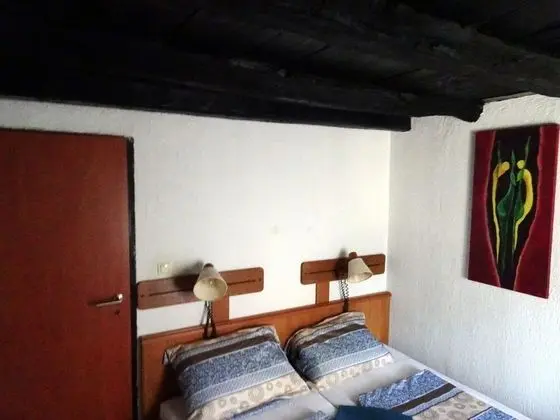 Ev, Kısmi Deniz Manzarası