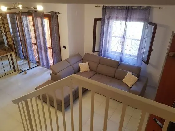 Ev, 4 Yatak Odası, Sigara İçilebilir, Balkon