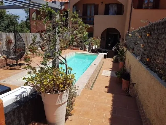 Ev, 4 Yatak Odası, Sigara İçilebilir, Balkon