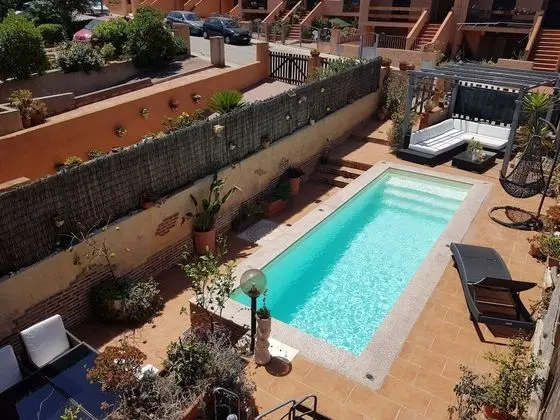 Ev, 4 Yatak Odası, Sigara İçilebilir, Balkon