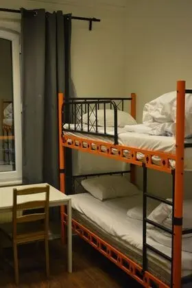 Dört Kişilik Oda, Ortak Banyo