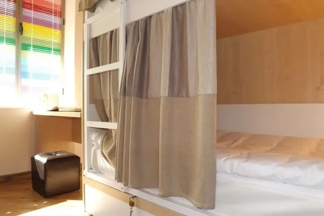 Economy Ortak Ranzalı Oda, Özel Banyo, Zemin Kat