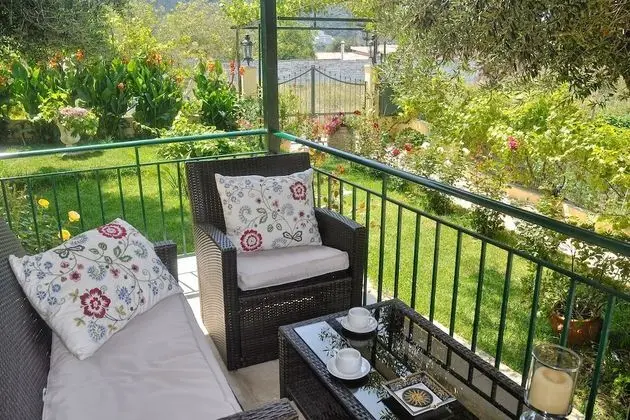 Ev, 3 Yatak Odası, Sigara İçilebilir, Veranda