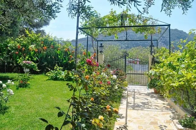 Ev, 3 Yatak Odası, Sigara İçilebilir, Veranda