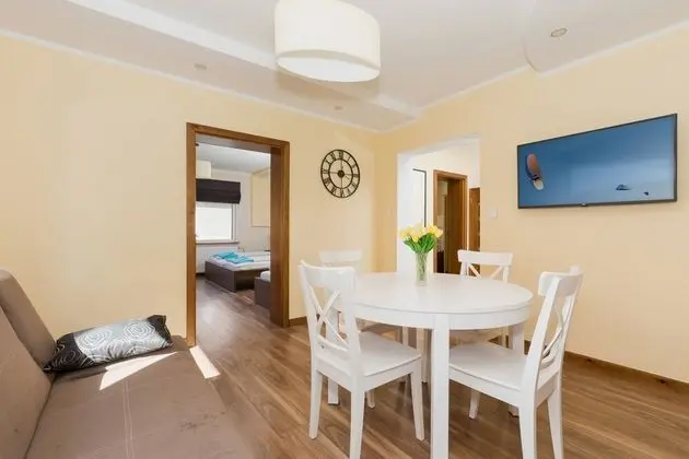 Apart Daire, 2 Yatak Odası, Teras, Bahçe Manzaralı