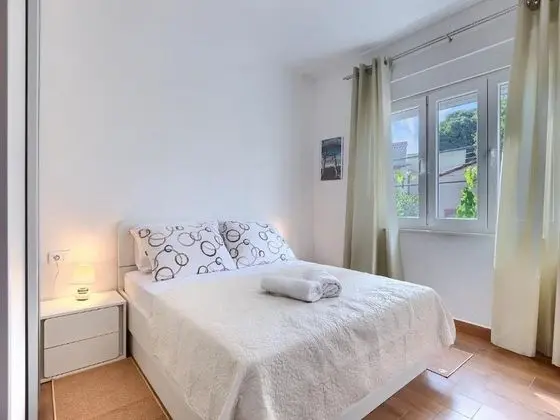 Ev (Two Bedroom Holiday Home with Terrace)