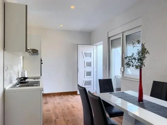 Ev (Two Bedroom Holiday Home with Terrace)