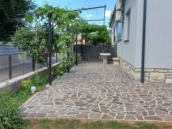 Ev (Two Bedroom Holiday Home with Terrace)