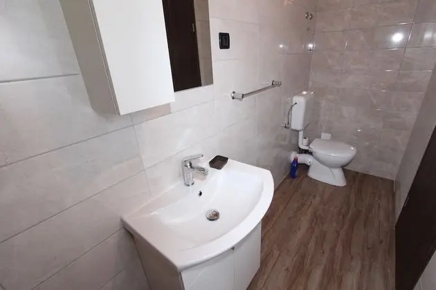 Ev, 2 Yatak Odası, Balkon, Bahçe Manzaralı