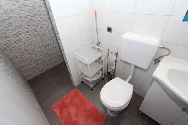 Ev, 2 Yatak Odası, Balkon, Bahçe Manzaralı