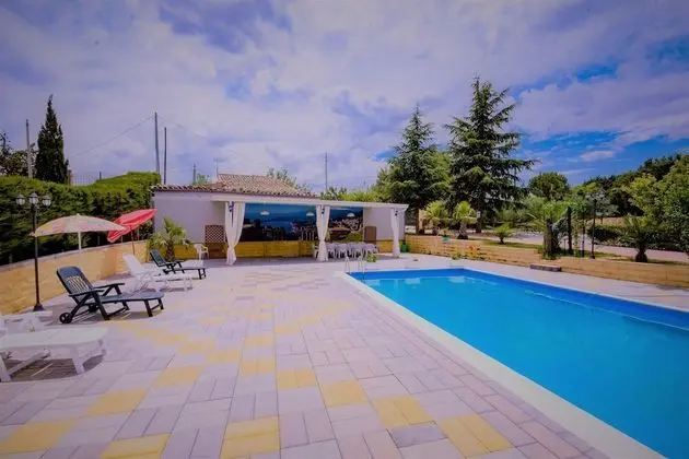Villa, 5 Yatak Odası, Engellilere Uygun, Şömine