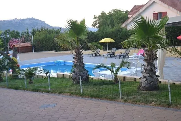 Villa, 5 Yatak Odası, Engellilere Uygun, Şömine