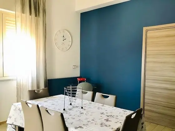 Ev, 3 Yatak Odası, Engellilere Uygun, Sigara İçilebilir