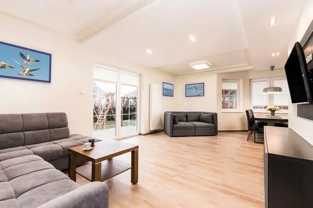 Ev, 4 Yatak Odası, Teras, Bahçe Manzaralı