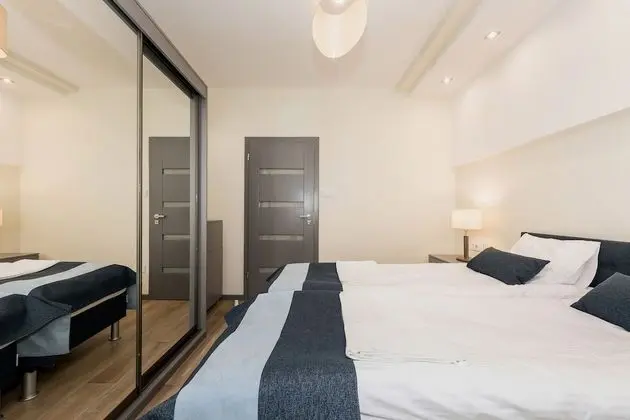 Ev, 4 Yatak Odası, Teras, Bahçe Manzaralı