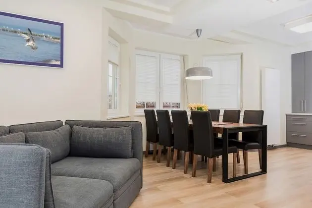 Ev, 4 Yatak Odası, Teras, Bahçe Manzaralı