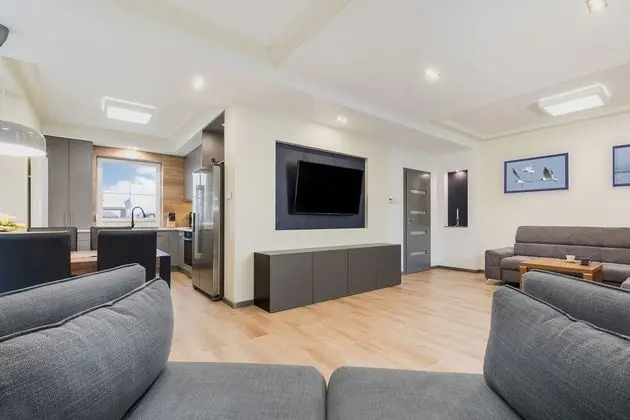 Ev, 4 Yatak Odası, Teras, Bahçe Manzaralı