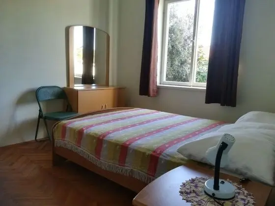 Ev, 2 Yatak Odası, Sigara İçilebilir, Teras