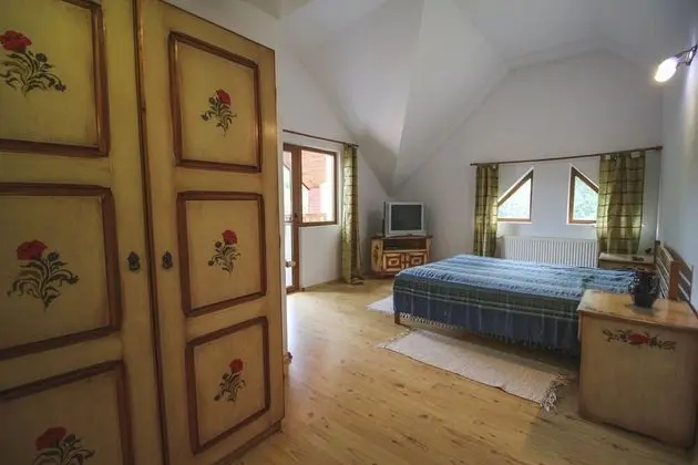 Villa, 5 Yatak Odası, Balkon (5 bedrooms and living room)