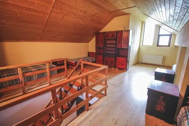 Villa, 5 Yatak Odası, Balkon (5 bedrooms and living room)