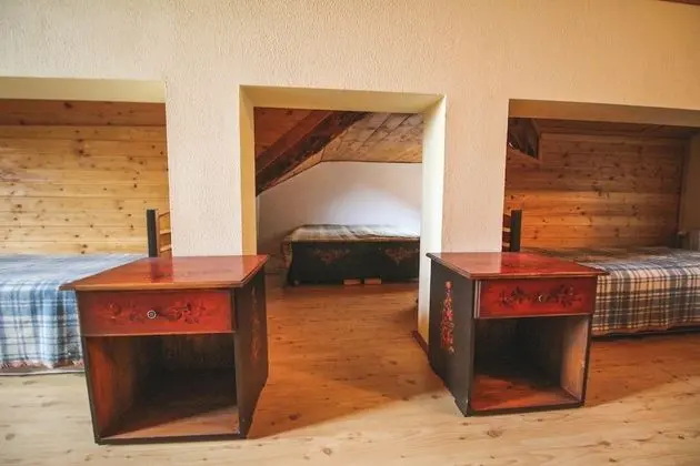 Villa, 5 Yatak Odası, Balkon (5 bedrooms and living room)