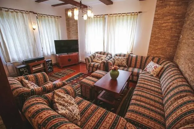 Villa, 5 Yatak Odası, Balkon (5 bedrooms and living room)