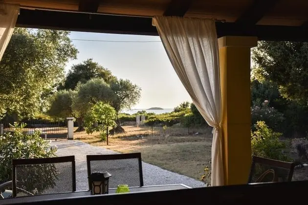 Ev, 2 Yatak Odası, Teras, Bahçe Manzaralı