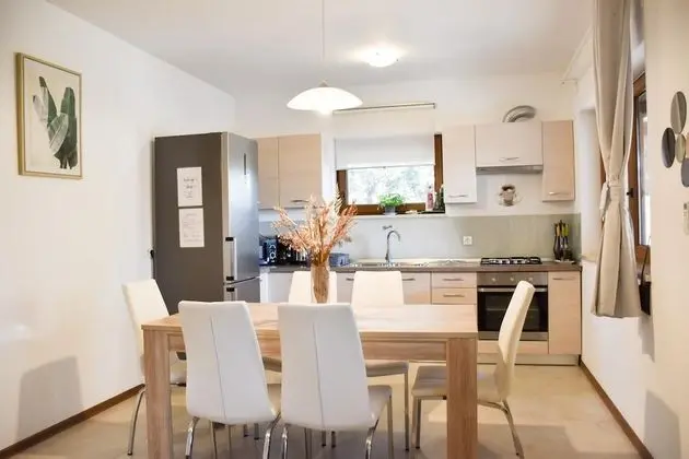 Ev, 2 Yatak Odası, Teras, Bahçe Manzaralı