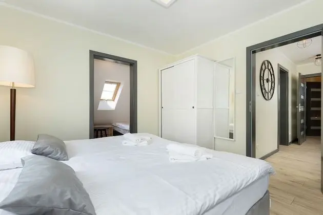 Ev, 4 Yatak Odası, Teras, Bahçe Manzaralı