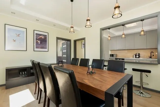 Ev, 4 Yatak Odası, Teras, Bahçe Manzaralı