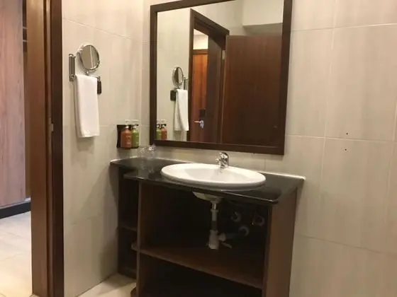 Premium Oda, 1 Büyük (Queen) Boy Yatak, Sigara İçilmez
