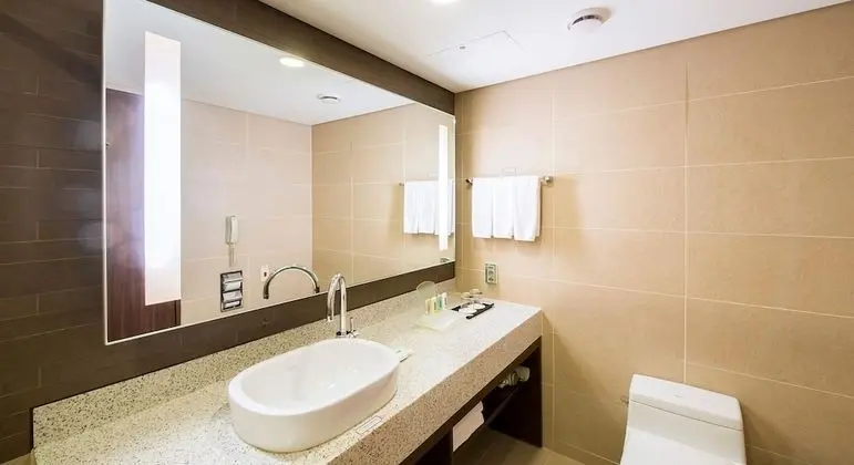 Standard Room with futon - Breakfast inclusive option is for 2 guests