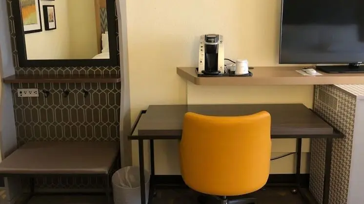 Standard Oda, 1 En Büyük (King) Boy Yatak ve Çekyat
