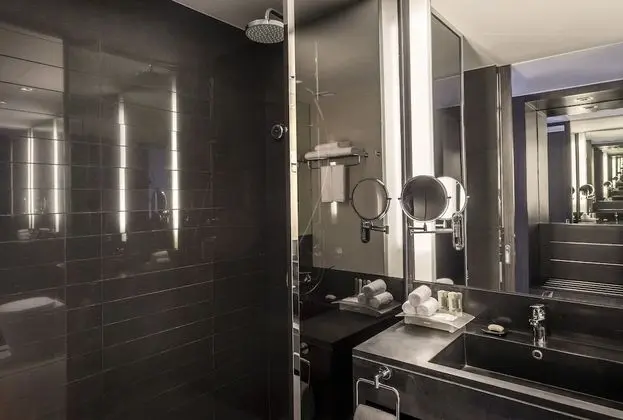 Standard Oda, 1 En Büyük (King) Boy Yatak, Şehir Manzaralı (High Floor)