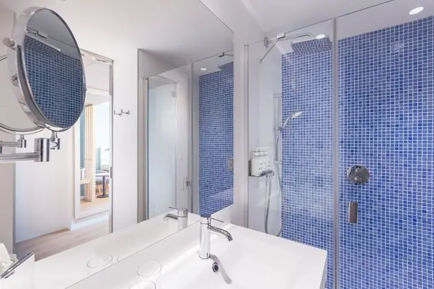 Standard Oda, 1 Büyük (Queen) Boy Yatak ve Çekyat