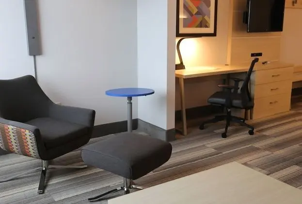 Standard Oda, 1 En Büyük (King) Boy Yatak ve Çekyat