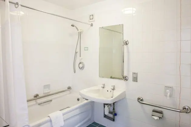 Standard Oda, 1 Çift Kişilik Yatak, Engellilere Uygun
