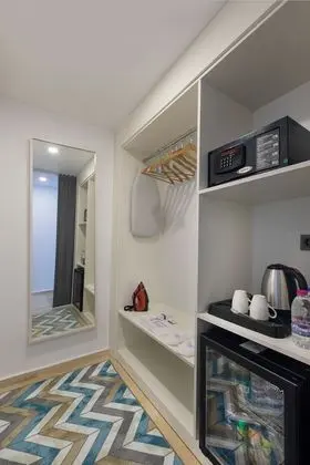 Premium Oda, 1 En Büyük (King) Boy Yatak ve Çekyat