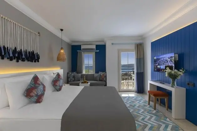 Premium Oda, 1 En Büyük (King) Boy Yatak ve Çekyat, Deniz Manzaralı