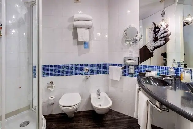 Standard Oda, 1 Çift Kişilik Yatak ve Çekyat