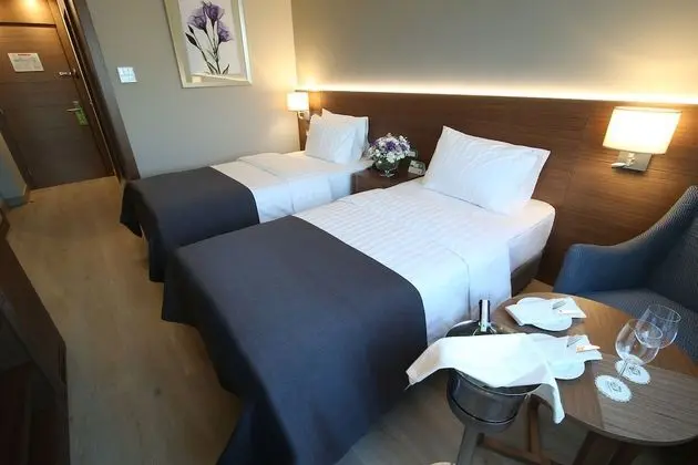 Standard Oda, 2 Tek Kişilik Yatak, Şehir Manzaralı