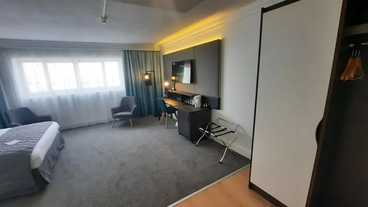 Premium Oda, 1 Büyük (Queen) Boy Yatak, Deniz Manzaralı
