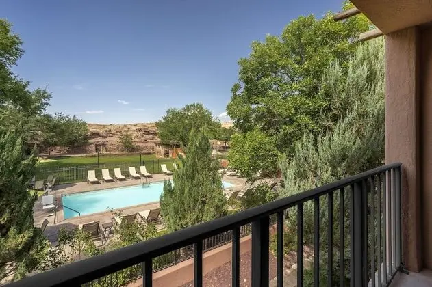 Oda, 2 Çift Kişilik Yatak, Sigara İçilmez (Courtyard View)