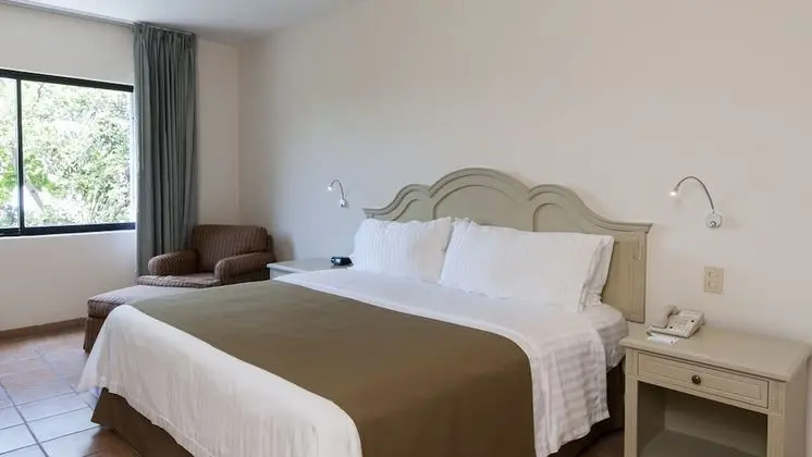 Premium Oda, 1 En Büyük (King) Boy Yatak