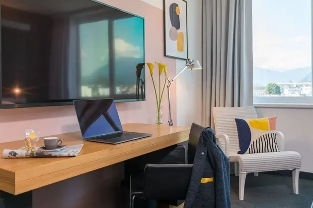 Premium Oda, 1 En Büyük (King) Boy Yatak, Nehir Manzaralı (High Floor)