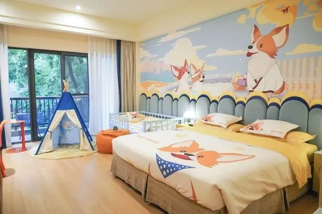 Standard Oda, 1 En Büyük (King) Boy Yatak (With 1 Kids Bed, Kids Theme)