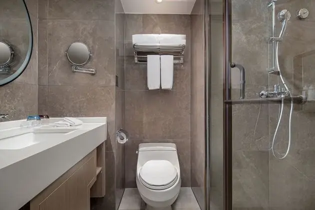 Premium Oda, 1 En Büyük (King) Boy Yatak (Lounge Access Extra Guest)