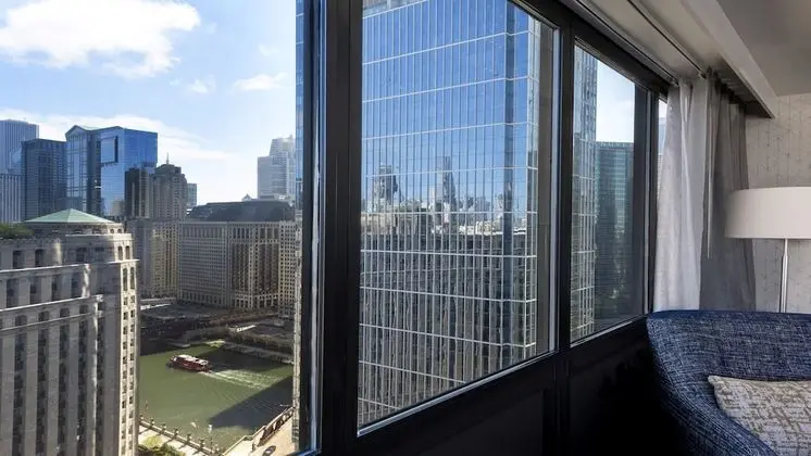 Premium Oda, 2 Büyük (Queen) Boy Yatak (Chicago Skyline View)