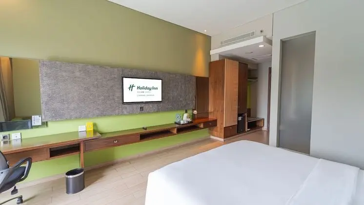 Standard Oda, 1 En Büyük (King) Boy Yatak, Küvet, Şehir Manzaralı